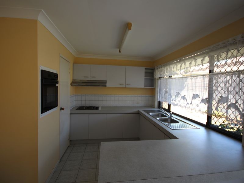 33 Statesman Crescent, Sunnybank Hills QLD 4109