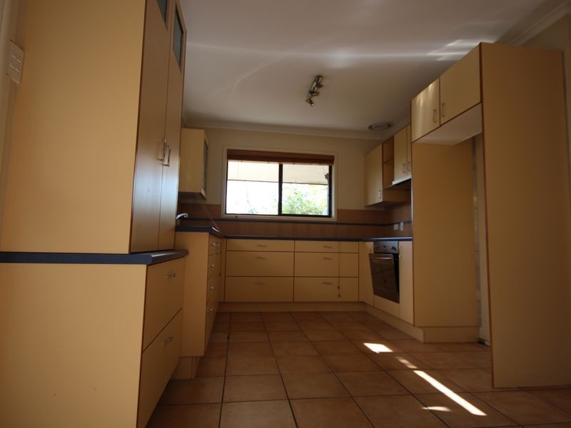 8 Chancery Street, Eight Mile Plains QLD 4113