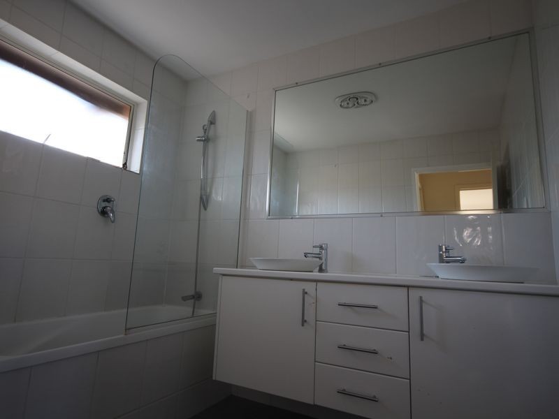 8 Chancery Street, Eight Mile Plains QLD 4113