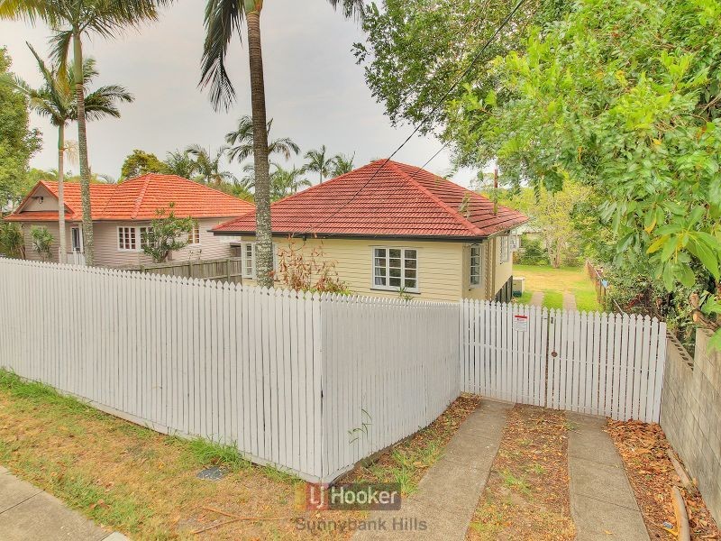 1098 Boundary Road, Coopers Plains QLD 4108