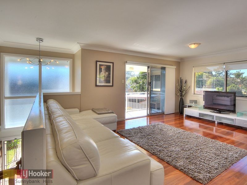 4 Rhyl Street, Macgregor QLD 4109