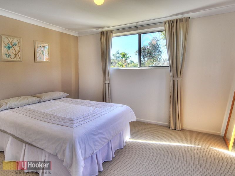 4 Rhyl Street, Macgregor QLD 4109