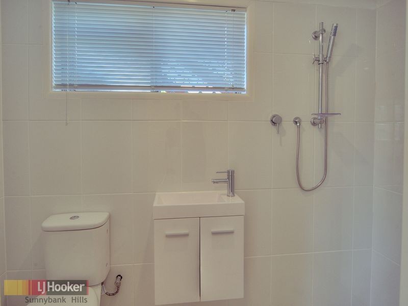 4 Rhyl Street, Macgregor QLD 4109