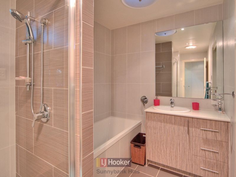 74 Lamona Circuit, Sunnybank Hills QLD 4109