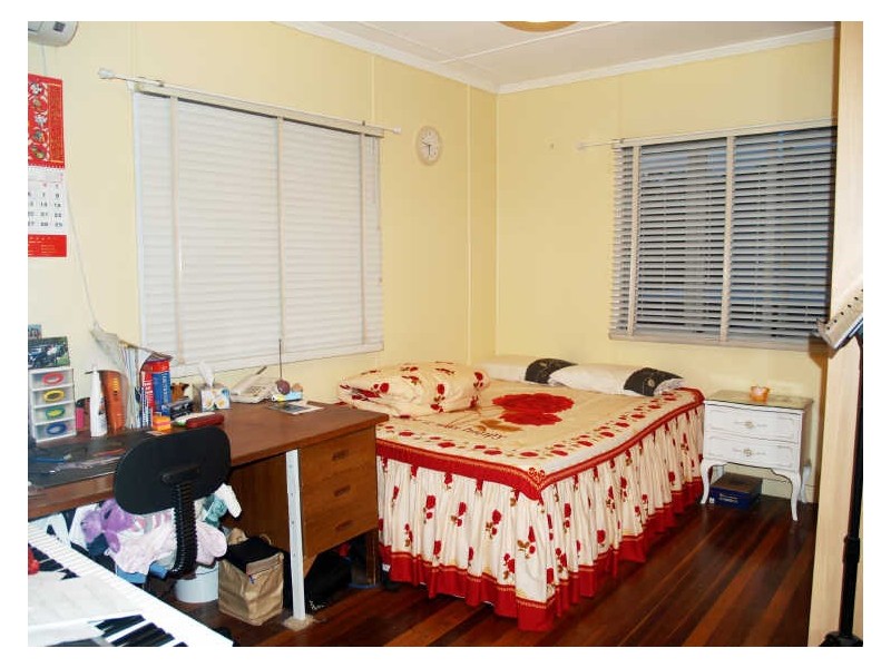 1021 Boundary Rd, Coopers Plains QLD 4108