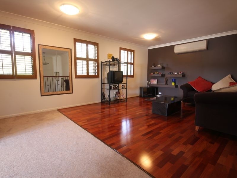 51 Cocoparra Cr, Parkinson QLD 4115