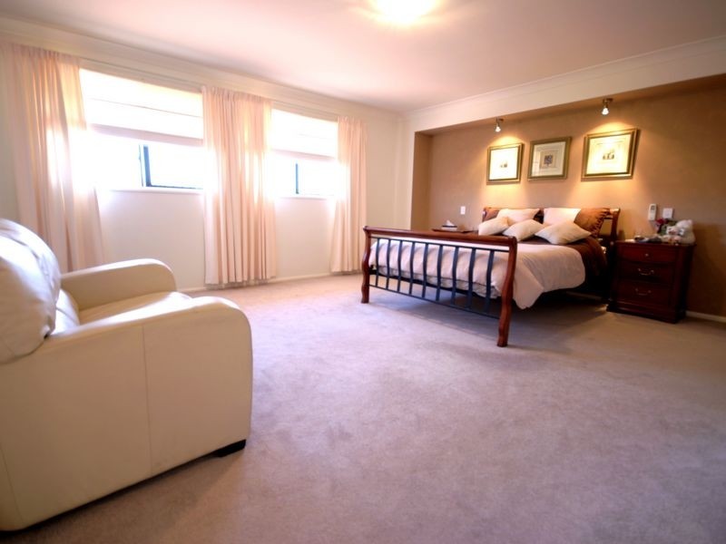 51 Cocoparra Cr, Parkinson QLD 4115