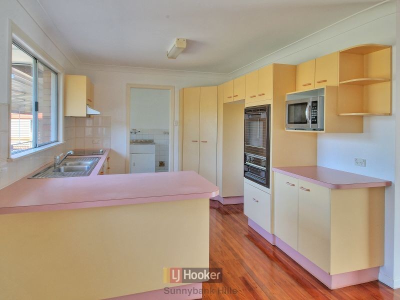 15 Veivers Street, Macgregor QLD 4109