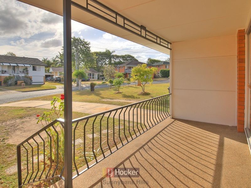 15 Veivers Street, Macgregor QLD 4109