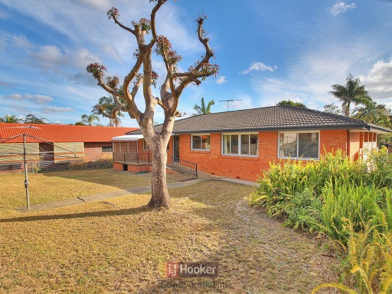 15 Veivers Street, Macgregor QLD 4109