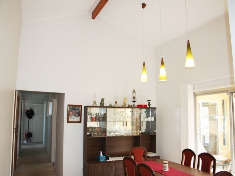 Cnr of 1 Dolphin & 3 Hanover St, Macgregor QLD 4109