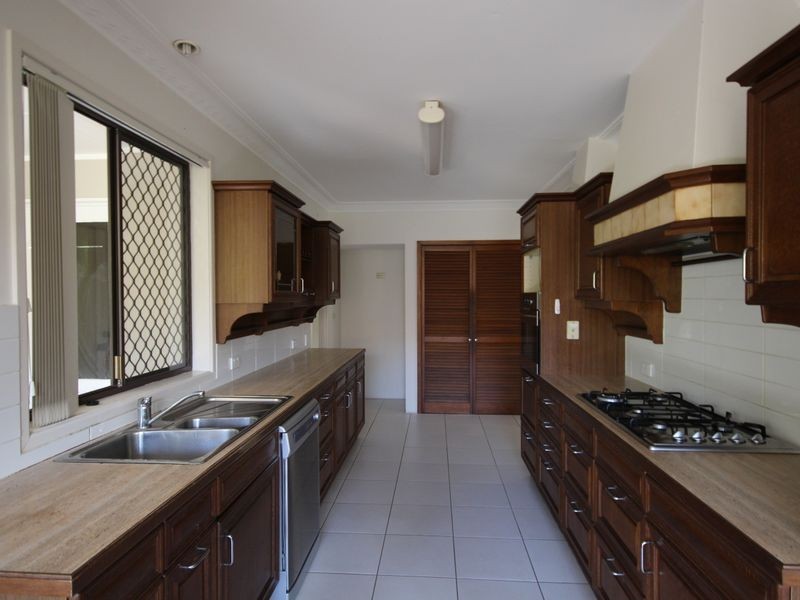 7 Stanford Street, Robertson QLD 4109
