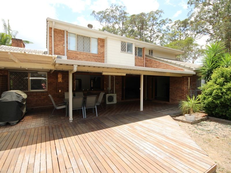 9 Tristania Drive, Calamvale QLD 4116