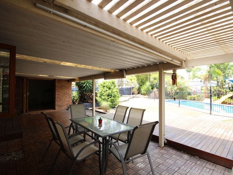 9 Tristania Drive, Calamvale QLD 4116