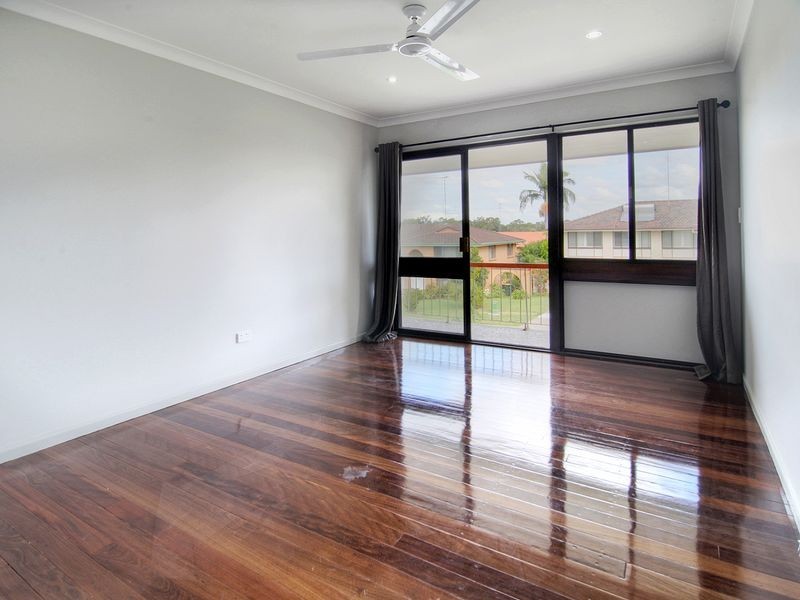 8 Gaillardia Street, Macgregor QLD 4109