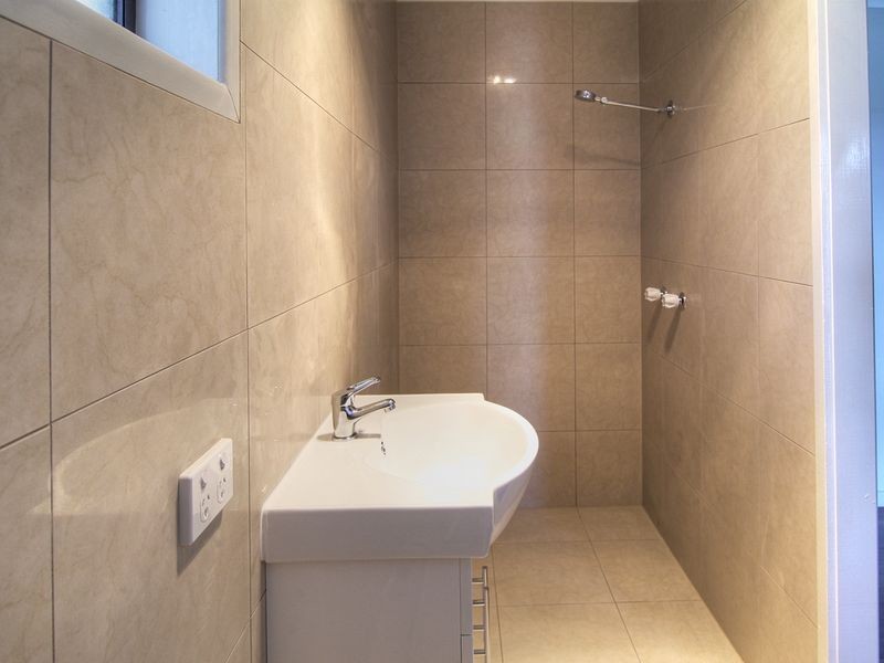 8 Gaillardia Street, Macgregor QLD 4109