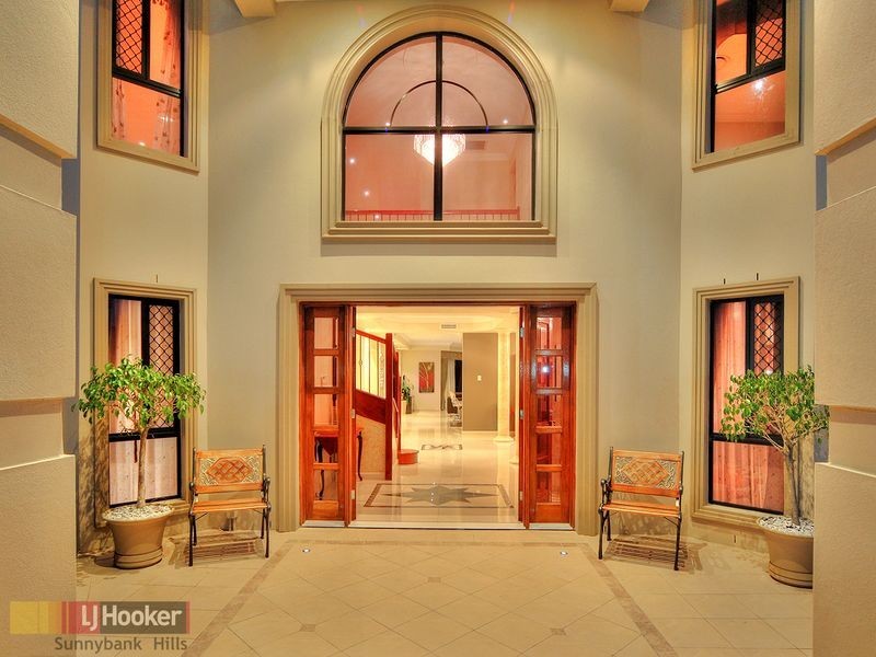 67 Dandelion Street, Eight Mile Plains QLD 4113