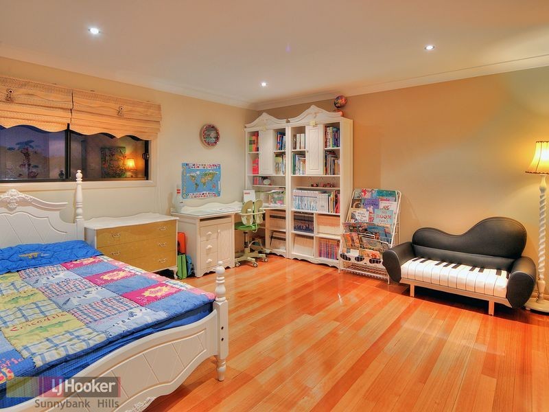 67 Dandelion Street, Eight Mile Plains QLD 4113