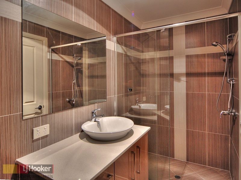 67 Dandelion Street, Eight Mile Plains QLD 4113