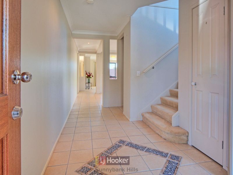 16 Coneybeer Place, Eight Mile Plains QLD 4113