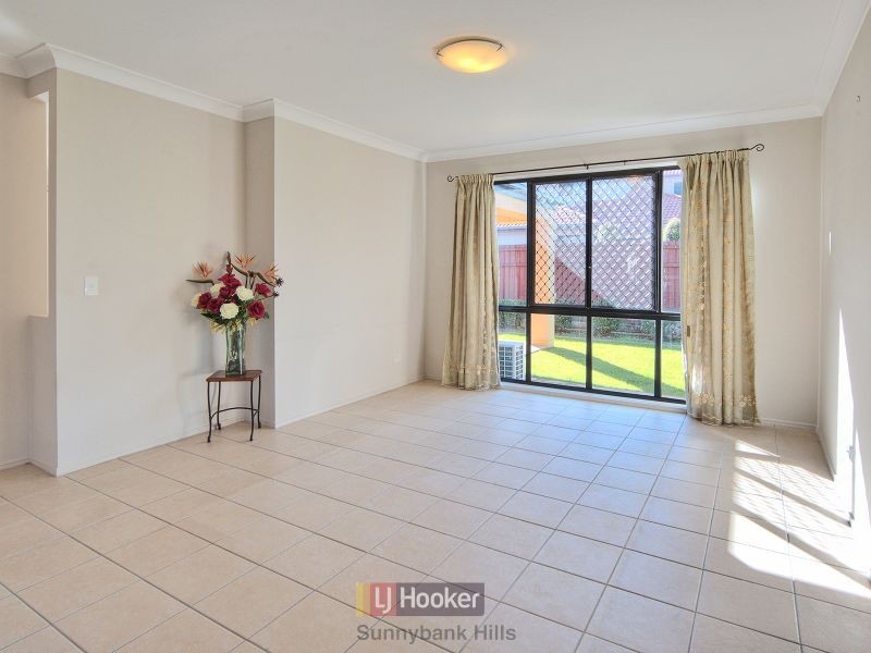 16 Coneybeer Place, Eight Mile Plains QLD 4113