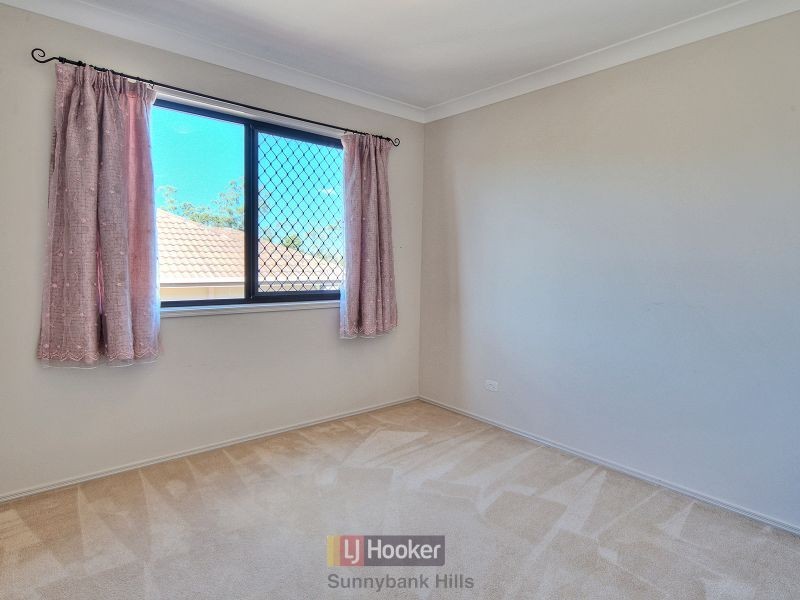 16 Coneybeer Place, Eight Mile Plains QLD 4113