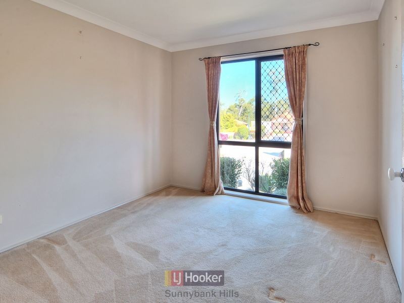 16 Coneybeer Place, Eight Mile Plains QLD 4113