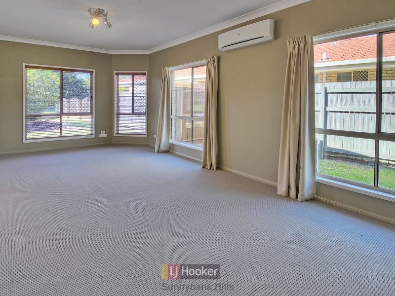 26 Michigan Crescent, Parkinson QLD 4115