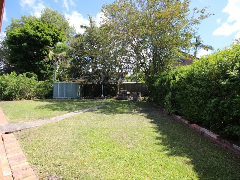 23 Laver Street, Macgregor QLD 4109