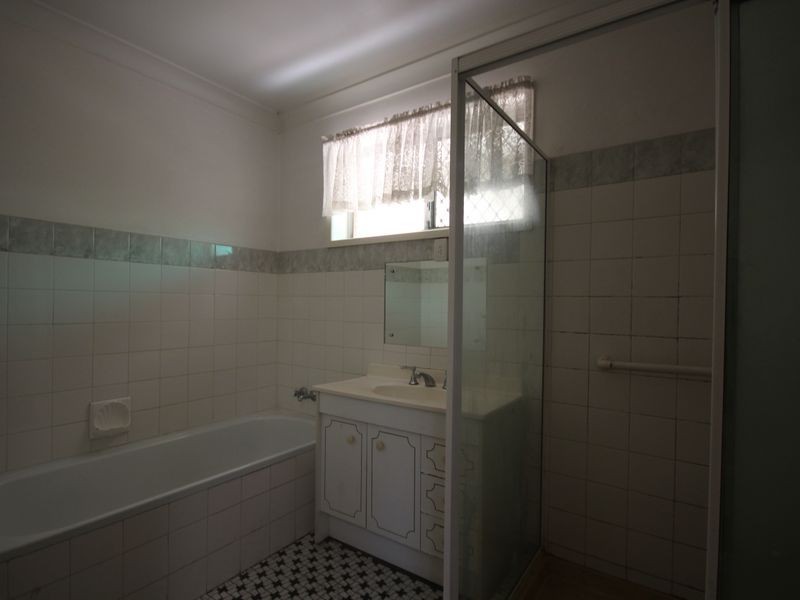 23 Laver Street, Macgregor QLD 4109