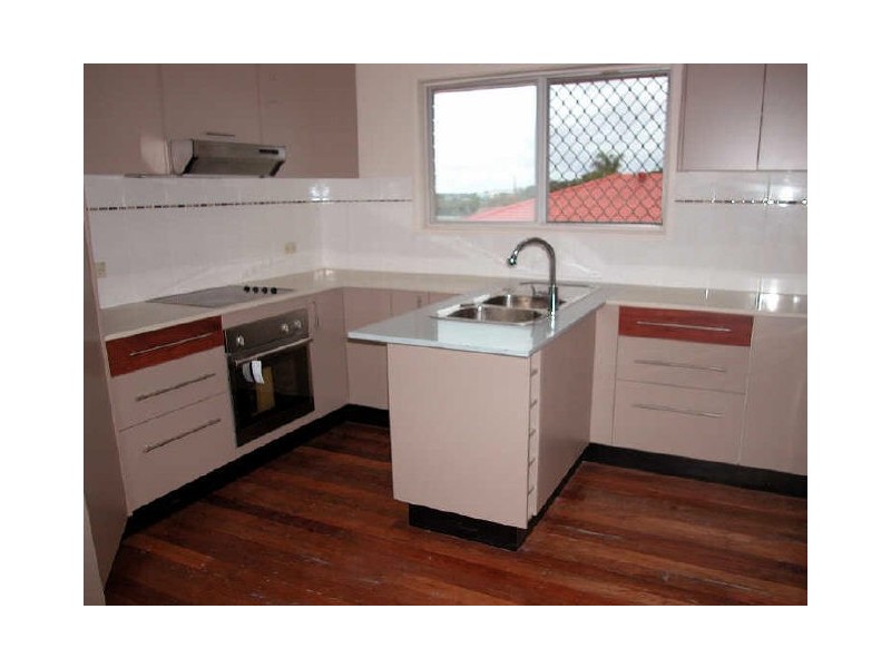 7 Genoa St, Macgregor QLD 4109