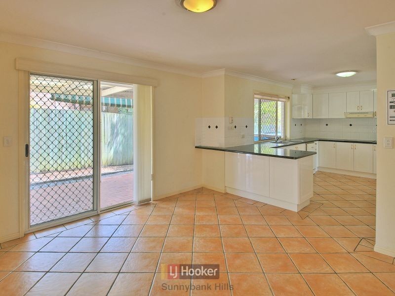 38 Azalea Crescent, Calamvale QLD 4116