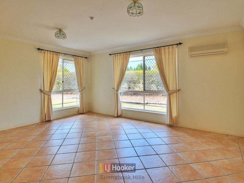 38 Azalea Crescent, Calamvale QLD 4116