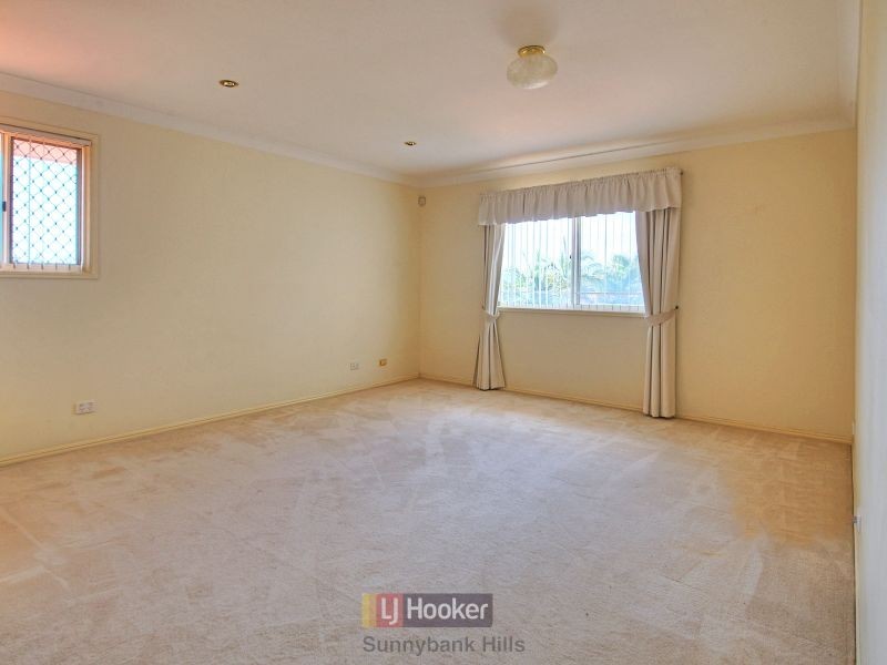 38 Azalea Crescent, Calamvale QLD 4116