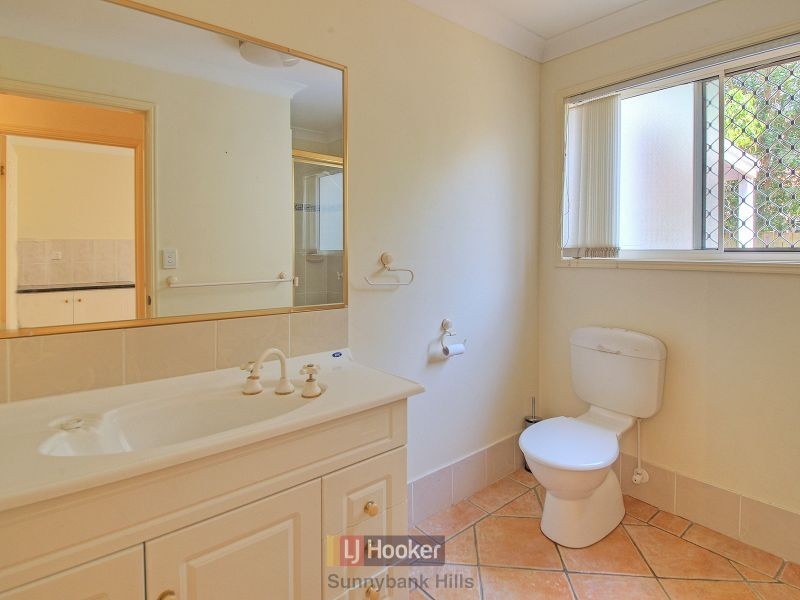 38 Azalea Crescent, Calamvale QLD 4116