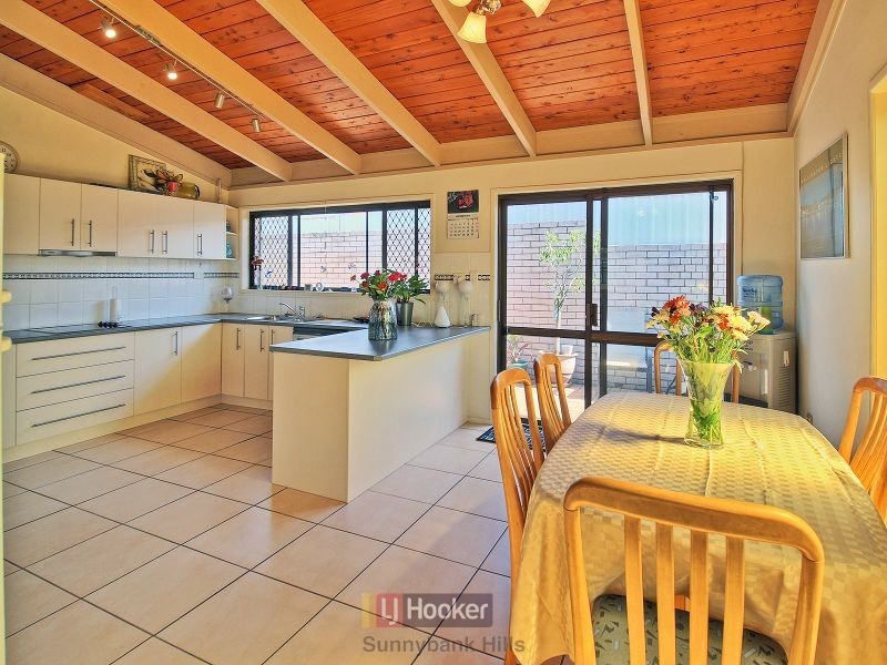 211 Gaskell Street, Eight Mile Plains QLD 4113