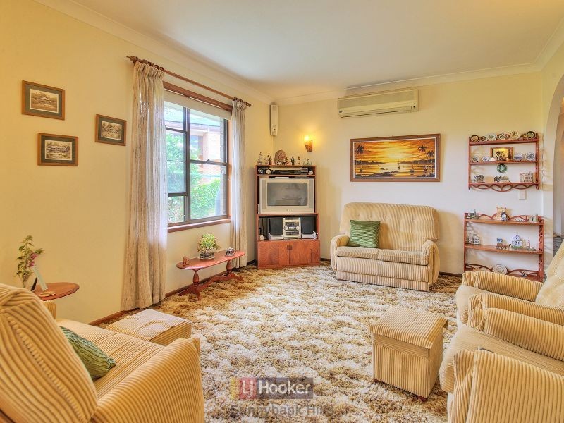 4 Lambeth Place, Macgregor QLD 4109