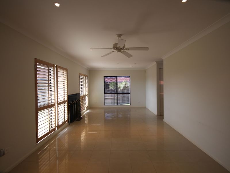 11 Rising Place, Kuraby QLD 4112