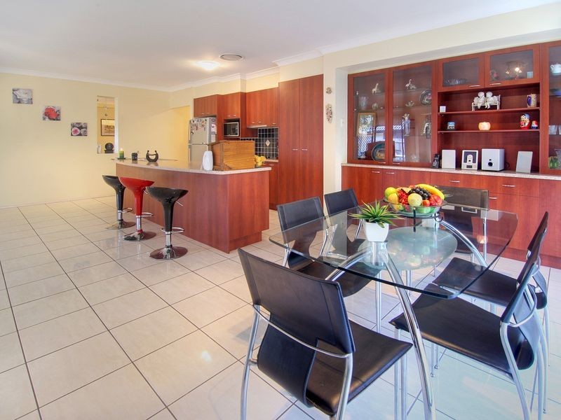 31 Watarrka Drive, Parkinson QLD 4115