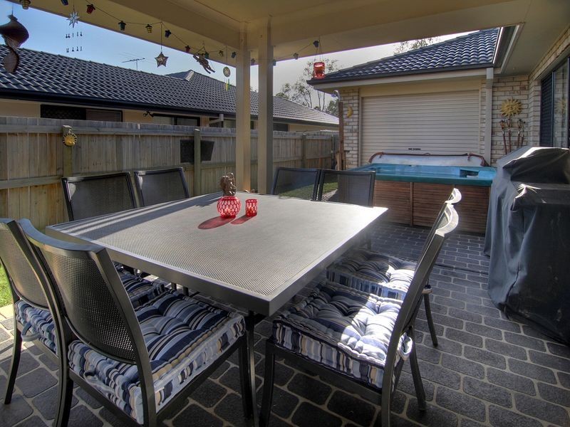 31 Watarrka Drive, Parkinson QLD 4115