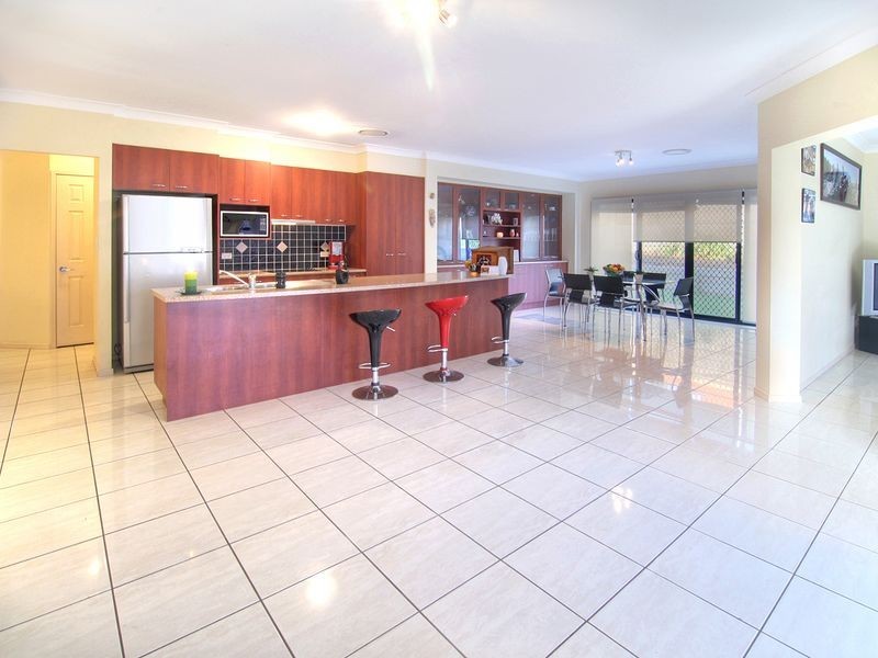31 Watarrka Drive, Parkinson QLD 4115