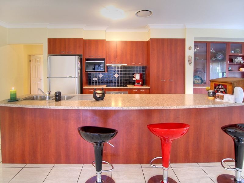 31 Watarrka Drive, Parkinson QLD 4115