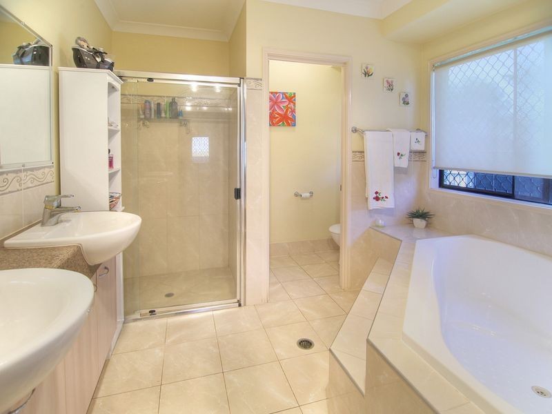 31 Watarrka Drive, Parkinson QLD 4115