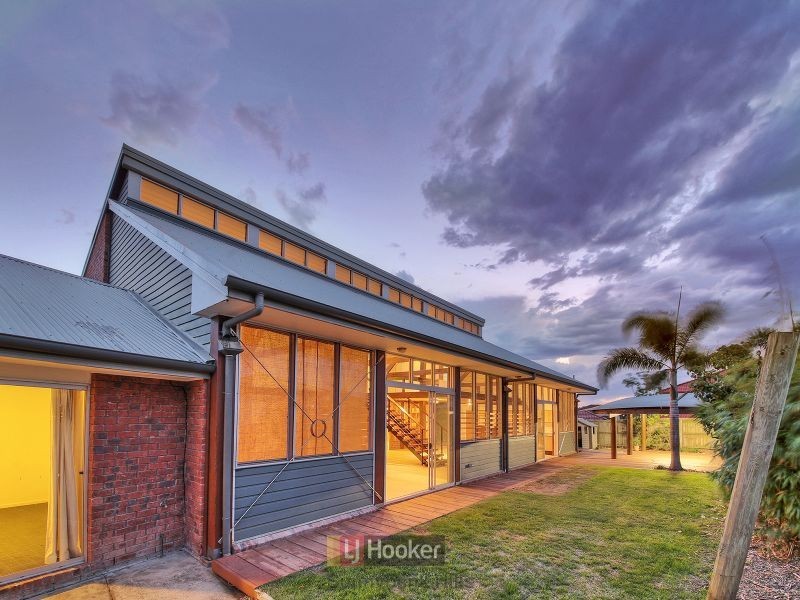 80 White Cedar Circuit, Stretton QLD 4116