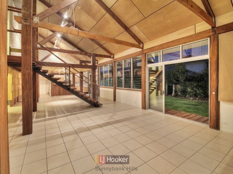 80 White Cedar Circuit, Stretton QLD 4116