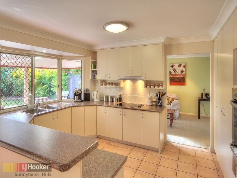 8 Carlisle Place, Parkinson QLD 4115