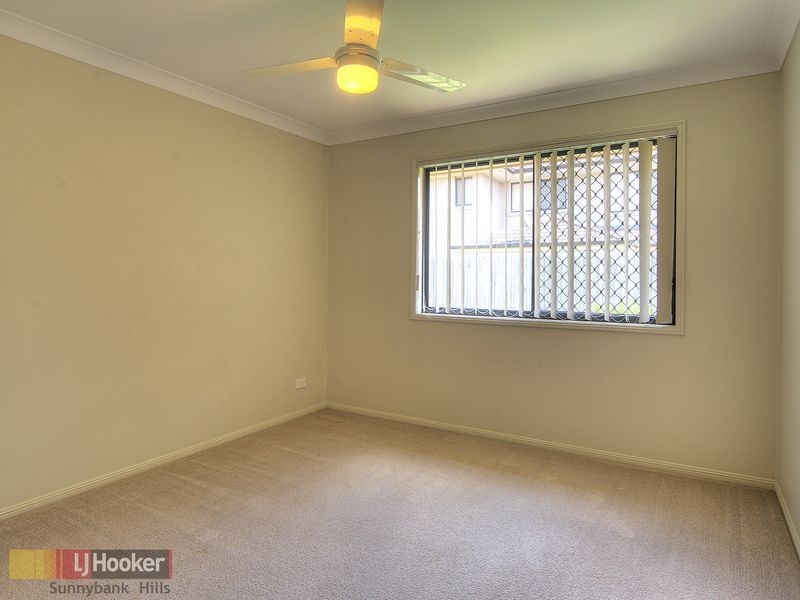 16 Karajini Crescent, Parkinson QLD 4115