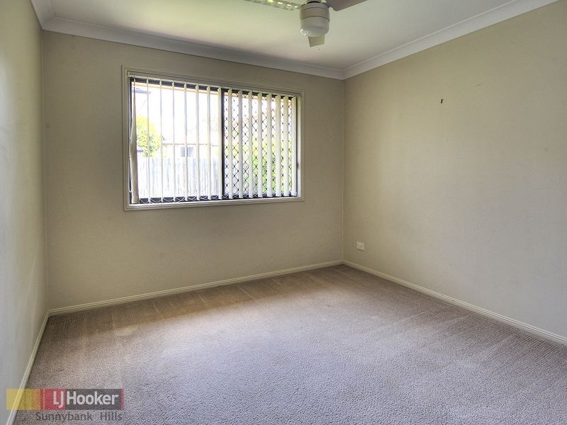 16 Karajini Crescent, Parkinson QLD 4115