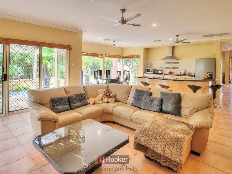 56 Wallum Drive, Parkinson QLD 4115