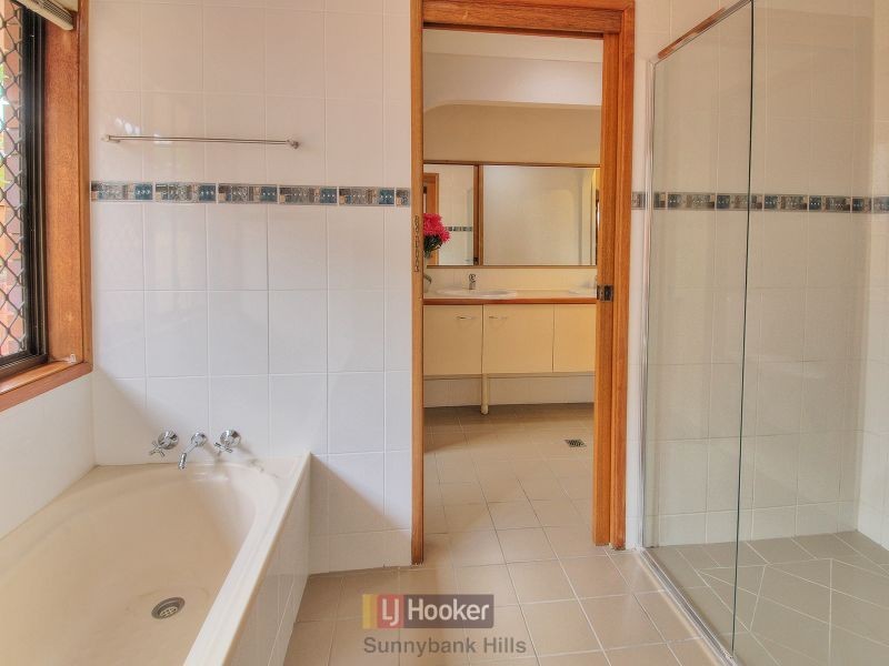 24 Goorong Street, Sunnybank Hills QLD 4109